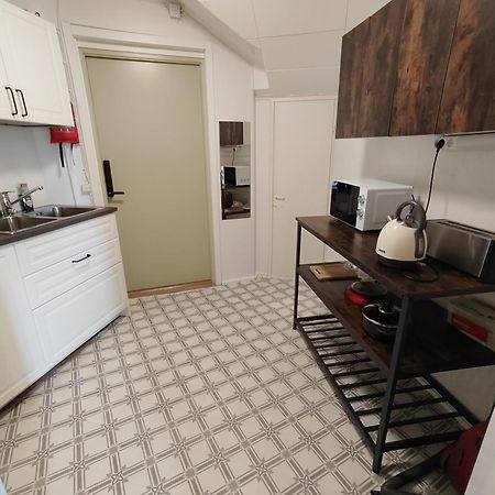 Kalle'S Unluxury Guest House Cl0Sed From 1St Of Feb 2025 Helsinki Buitenkant foto