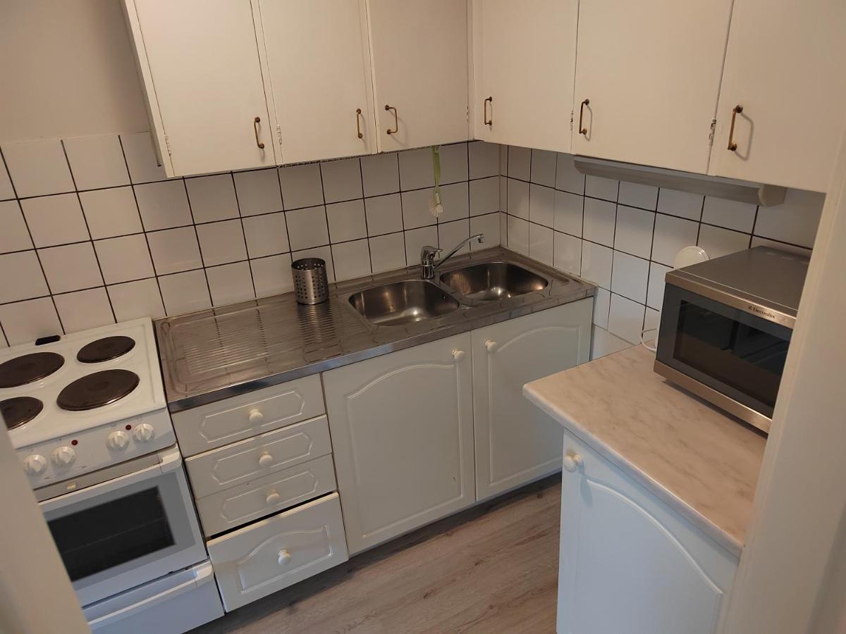 Kalle'S Unluxury Guest House Cl0Sed From 1St Of Feb 2025 Helsinki Kamer foto