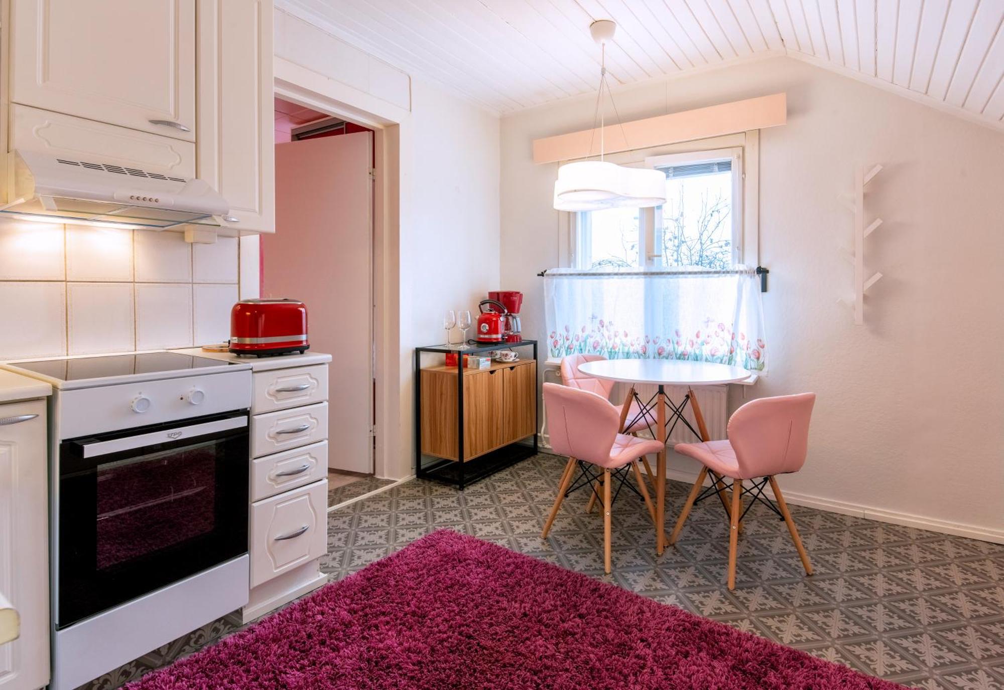 Kalle'S Unluxury Guest House Cl0Sed From 1St Of Feb 2025 Helsinki Buitenkant foto
